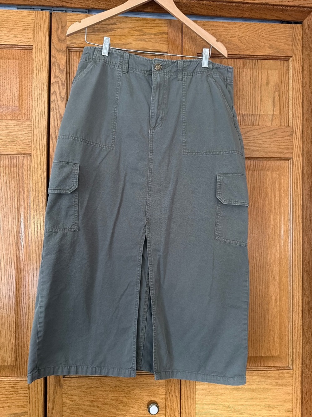 Adorable cargo skirt!